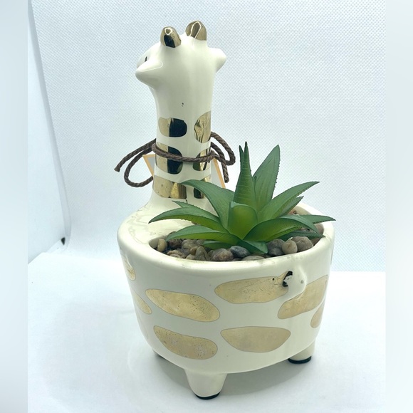 GC Natural Gold Spotted Ivory Ceramic Giraffe Faux Succulent Planter Decor. NWT - Picture 6 of 7